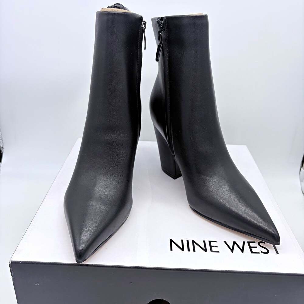 Nine West Ariza Black Faux Leather Pointed Toe Ankle Bootie Zip Block Heel 5M
